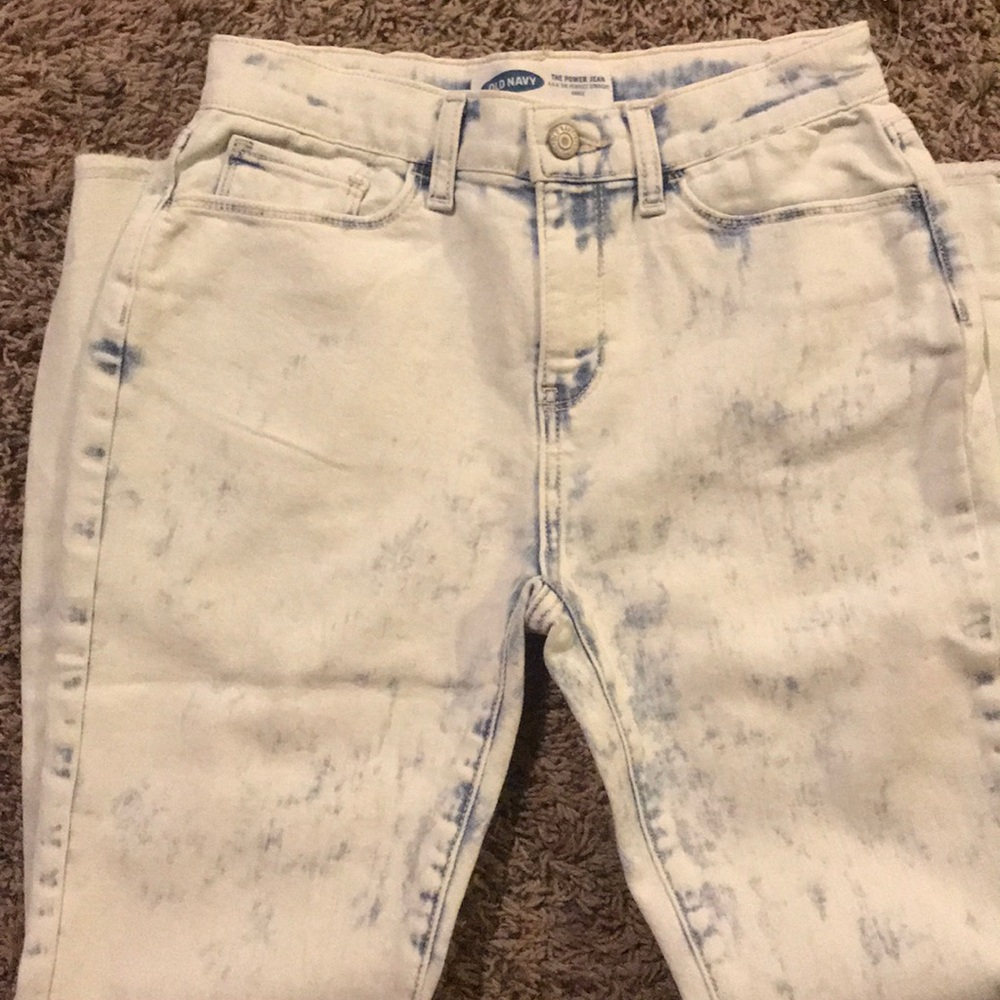 Acid wash jeans